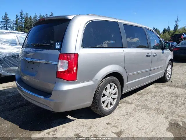 2015 Chrysler Town &amp; Country Touring VIN 2C4RC1BGXFR741320 фото 4