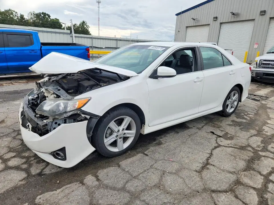 4T1BF1FK6CU504423 — 2012 Toyota Camry, Передняя часть, фото до ремонта