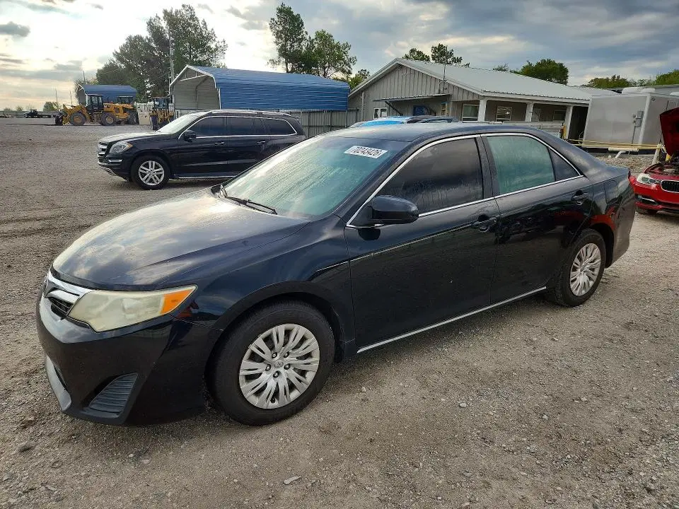 4T4BF1FK6CR157908 — 2012 Toyota Camry, Мелкие вмятины и царапины, фото до ремонта