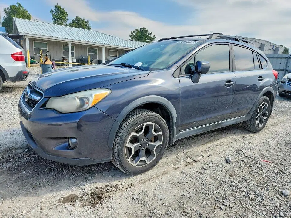 JF2GPAGC2D2839241 — 2013 Subaru XV Crosstrek, Мелкие вмятины и царапины, фото до ремонта