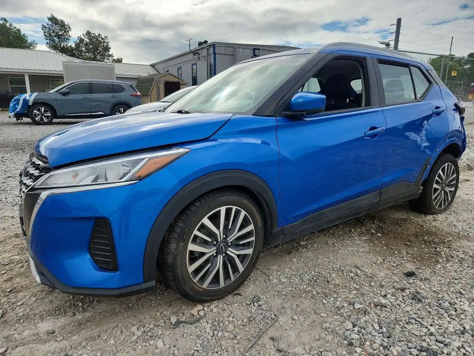 3N1CP5CV4NL521619 — 2022 Nissan Kicks, Боковая часть, фото до ремонта