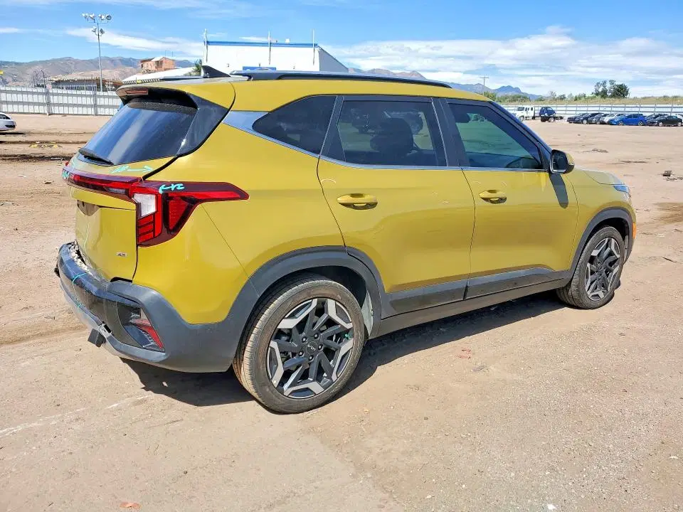 2024 KIA Seltos VIN KNDETCA79R7632204 фото 3