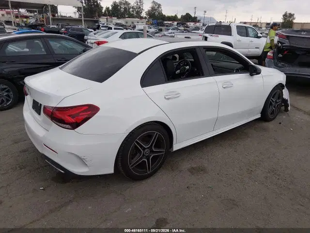 2019 Mercedes-Benz A 220 VIN WDD3G4EB2KW005166 фото 4
