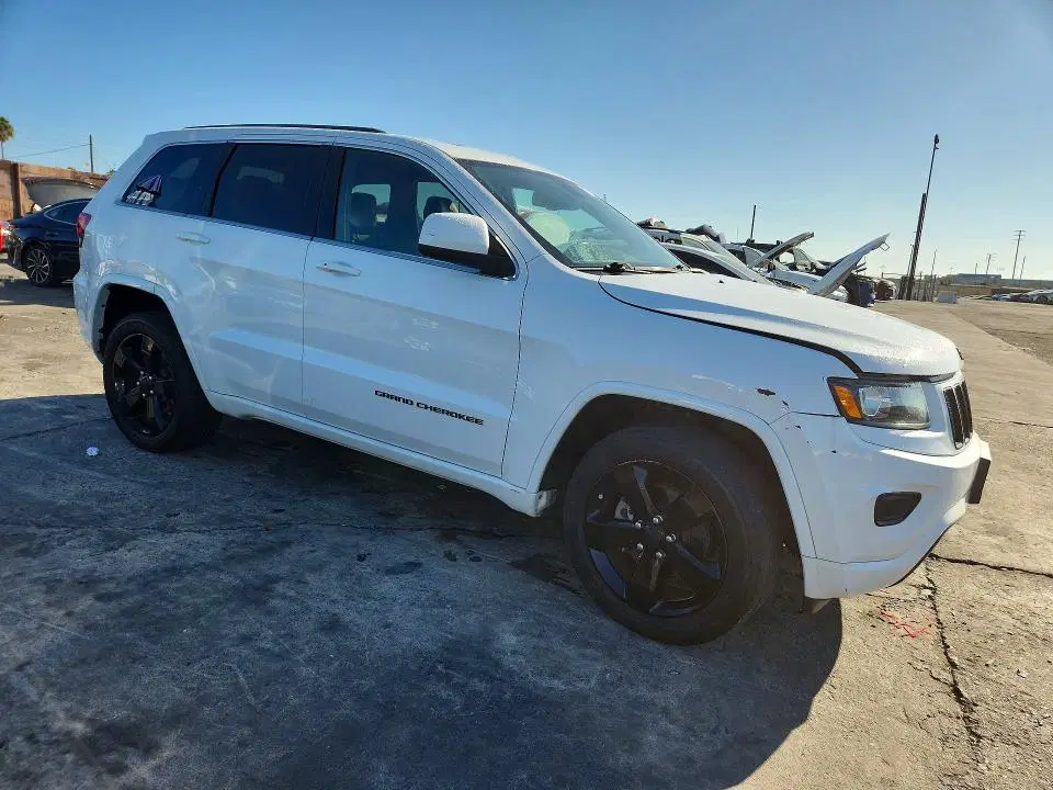 2015 Jeep Grand Cherokee VIN 1C4RJFAG2FC156843 фото 4
