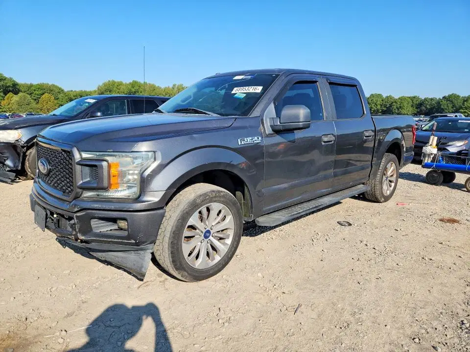 1FTEW1CP8JKD16660 — 2018 Ford F150, Мелкие вмятины и царапины, фото до ремонта