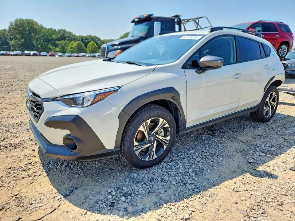 JF2GUHDC6S8327272 — 2025 Subaru Crosstrek, задняя часть, фото до ремонта