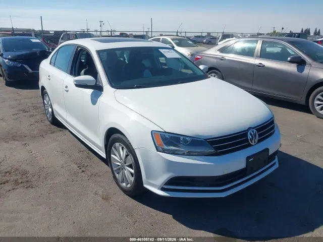 3VWD17AJ1FM417211 — 2015 Volkswagen Jetta 1.8T SE, Левый бок (Left Side), фото до ремонта