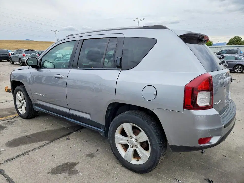 2017 Jeep Compass VIN 1C4NJDEB8HD196777 фото 2
