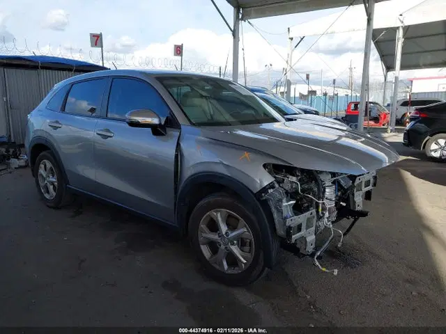 3CZRZ1H36RM711935 — 2024 Honda HR-V 2WD LX, Передняя часть, фото до ремонта
